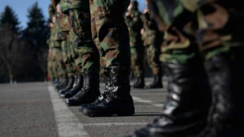 Tragedia de la Cahul: Tânărul care ar fi împușcat mortal un minor și a rănit un alt militar în cazarmă, plasat în arest pentru 30 de zile