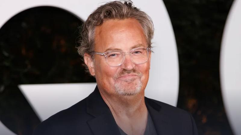 O nouă condamnare în dosarul morții lui Matthew Perry, vedeta din „Friends”: Un producător de la Hollywood ajunge la închisoare
