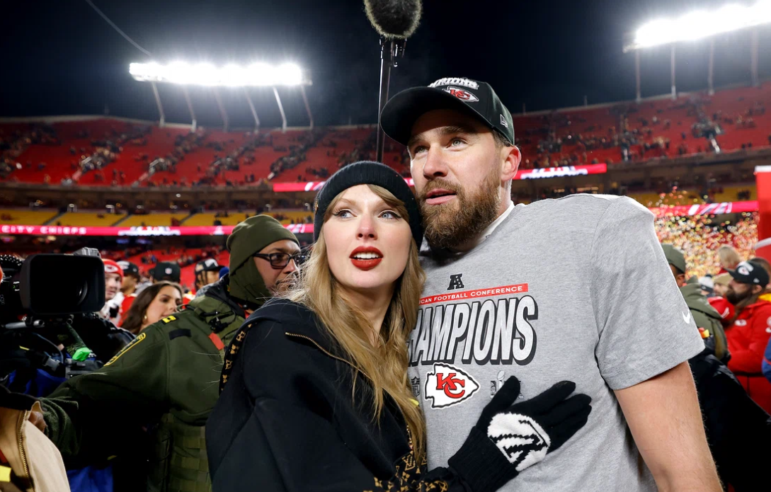 „Ce ar trebui să fac, să merg singură?”. Scandal înaintea nunții lui Taylor Swift și Travis Kelce