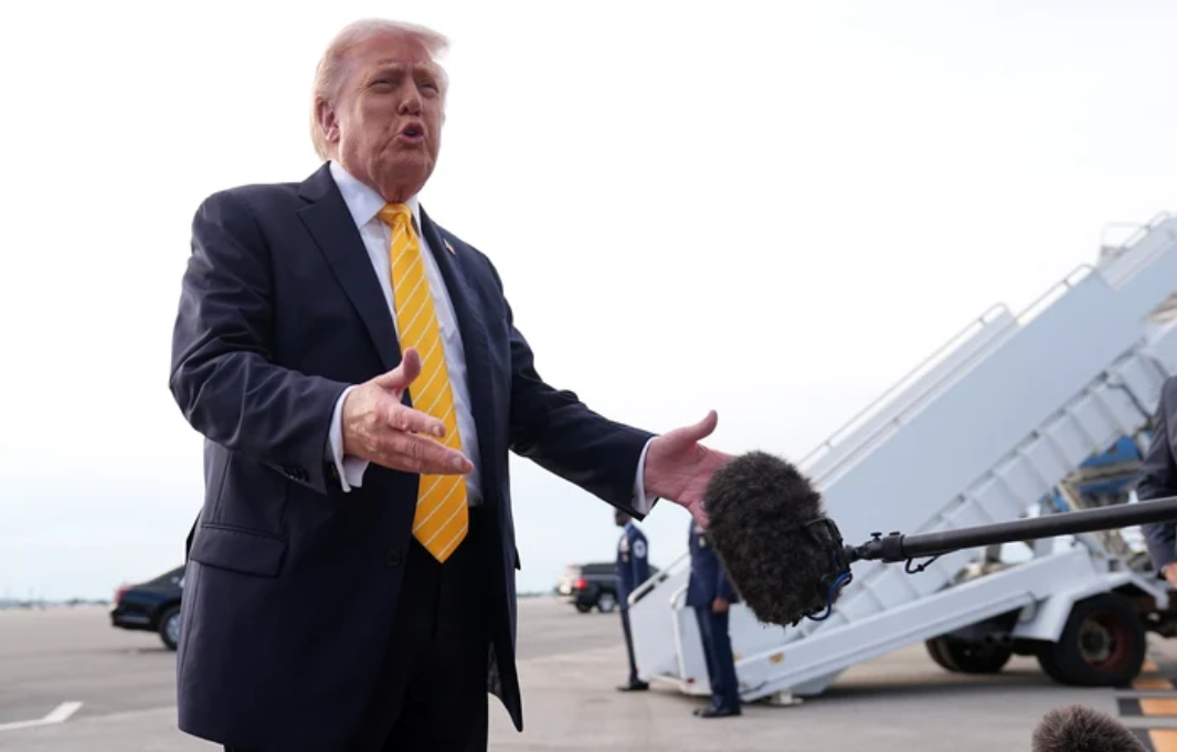 Război total împotriva scurgerilor de informații la Washington. Trump impune un acord de confidențialitate global pentru funcționarii federali