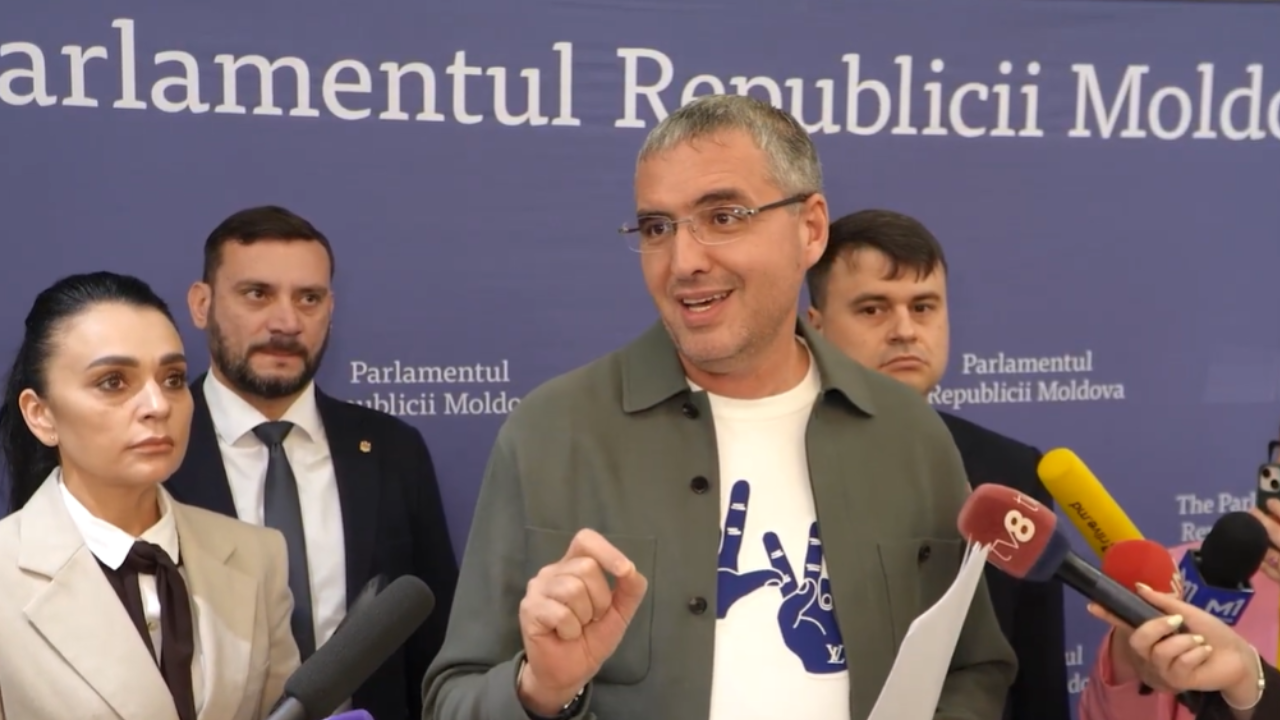 (video) Renato Usatîi: „Ofer 1 milion de lei pentru denunțarea traficanților de droguri și 2 milioane pentru denunțarea protectorilor lor din sistemul de stat, plus cetățenia unui stat UE”