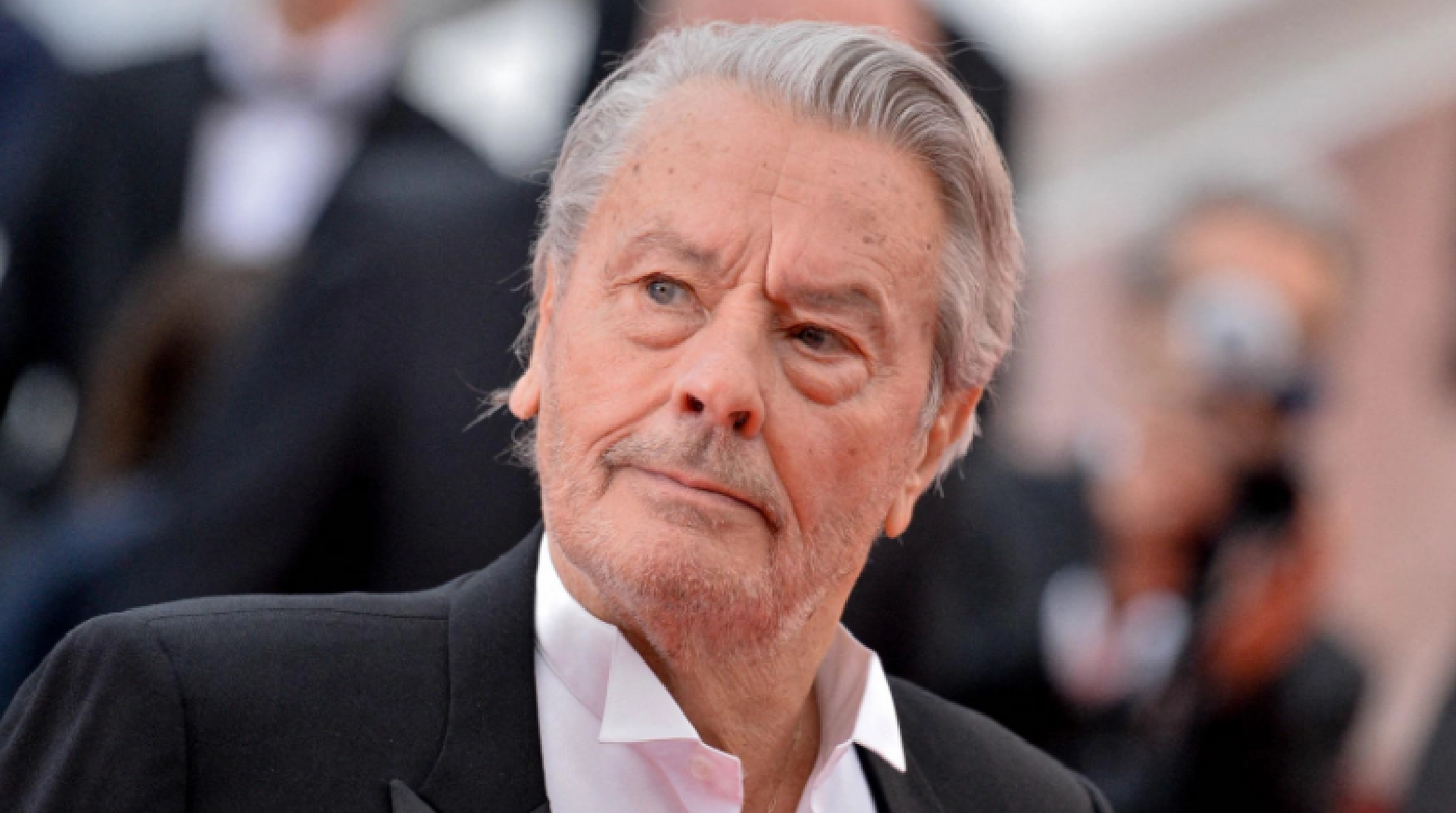 Conflict între copiii actorului Alain Delon: Cei doi fii ai săi, condamnaţi la amenzi cu suspendare