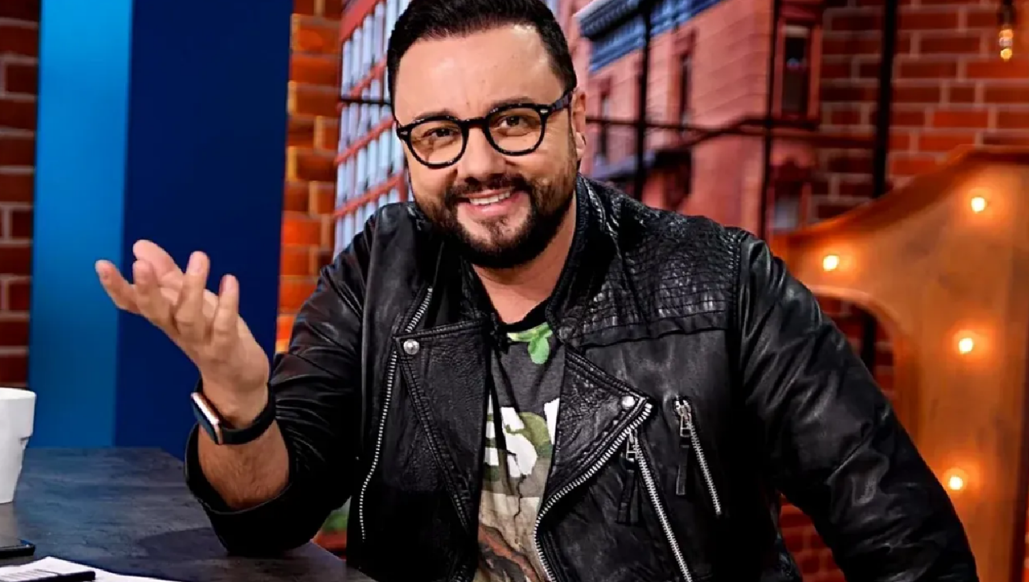 Cătălin Măruță își cumpără urmăritori?! Acuzații grave la ad