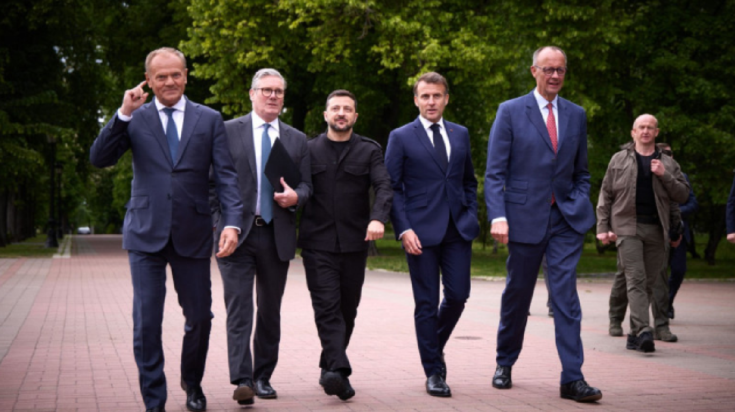 Cele cinci condiții ale „troicii europene” pentru încheierea