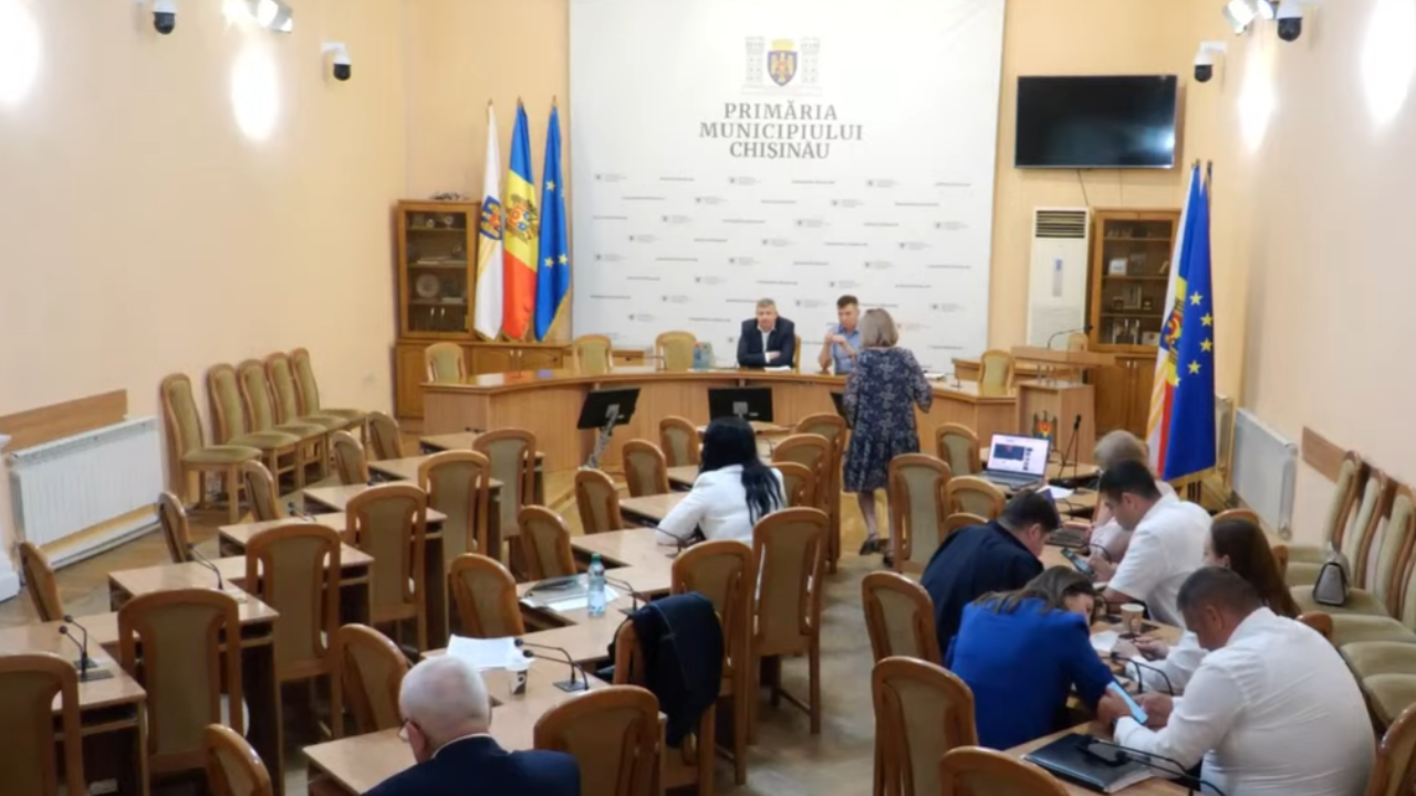 (live) Tradiționala întârziere la ședința CMC: Doa