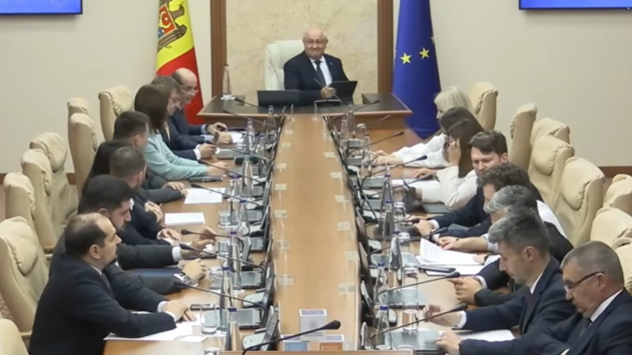 (live) Guvernul, în ședință: 26 de subiecte, pe or