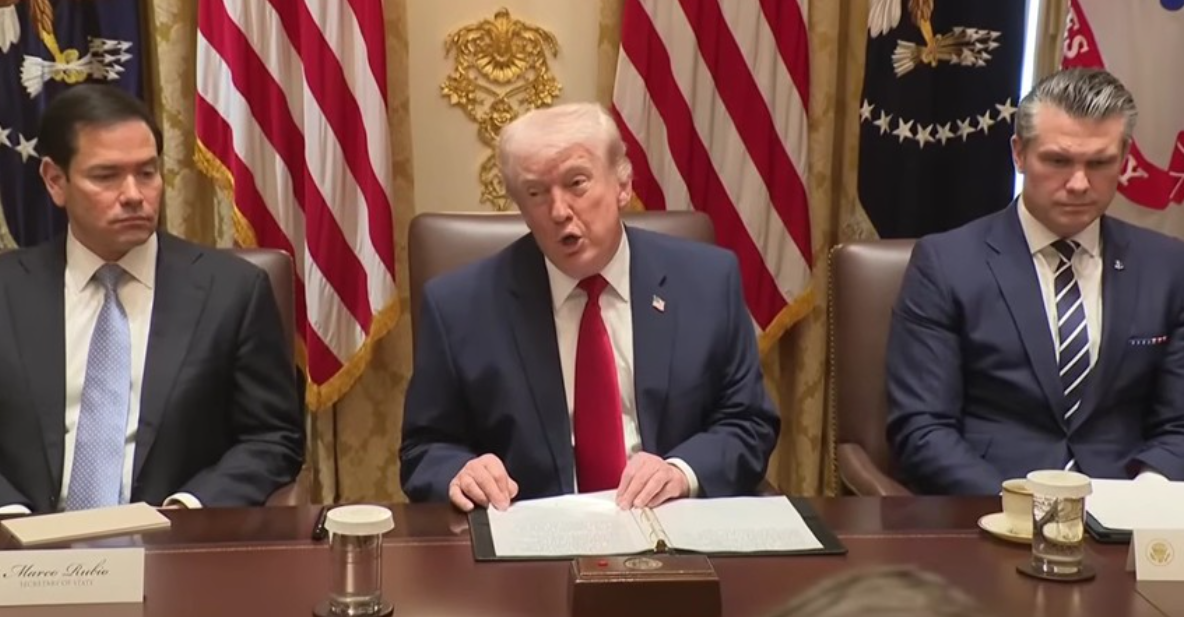 Trump anunţă că a anulat „atacurile şi bombardamen