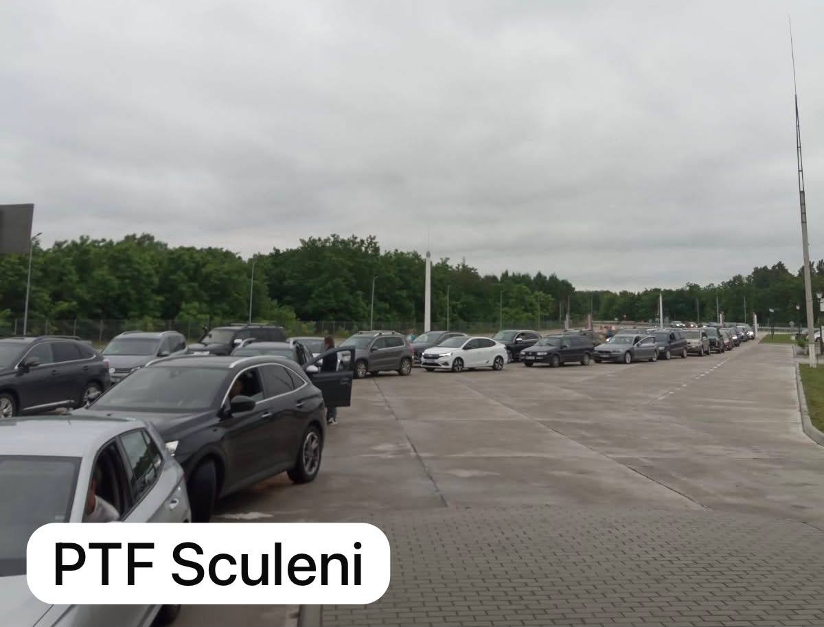 În atenția călătorilor! Trafic intens la vama Sculeni, pe se