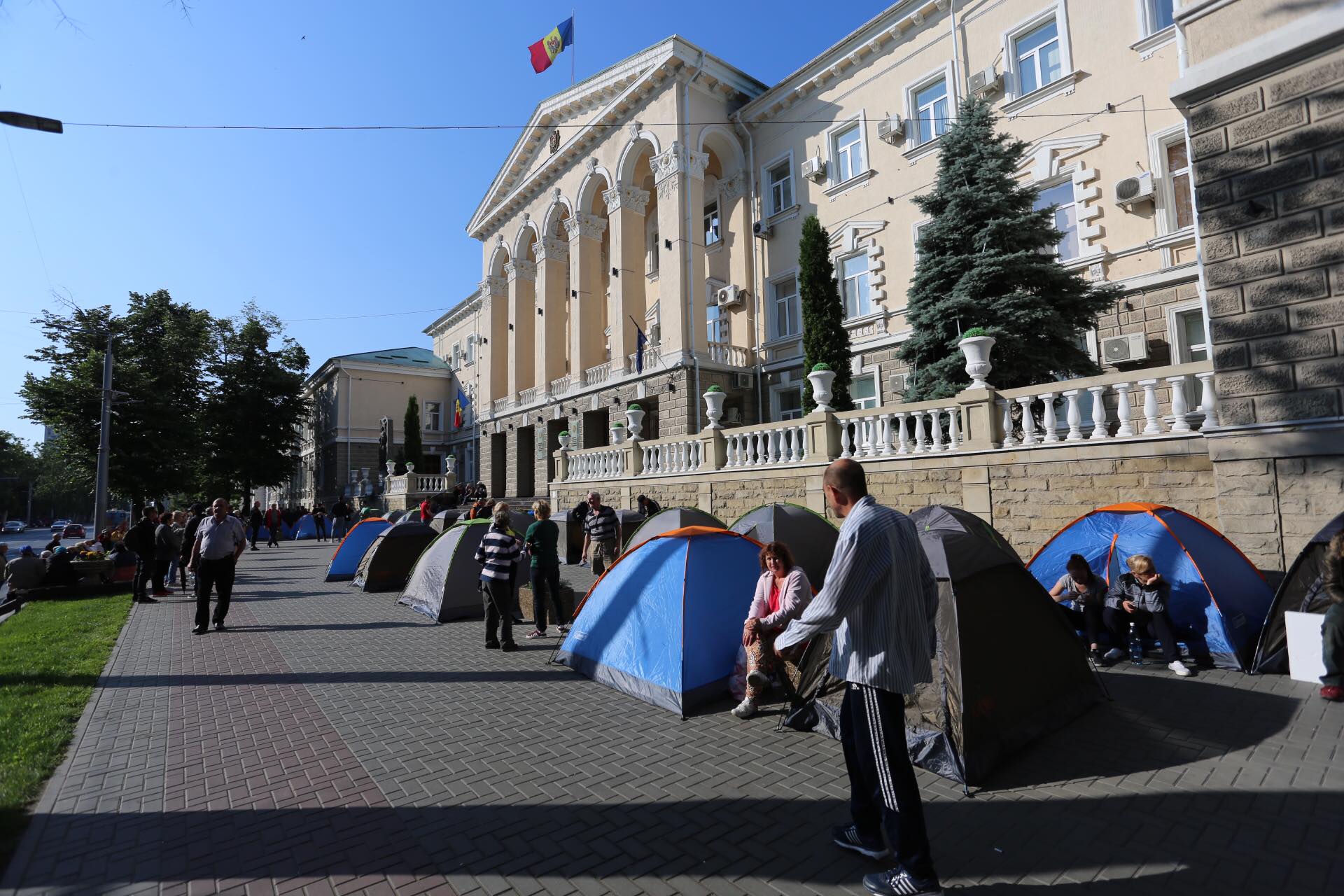 Молдова пускает россиян